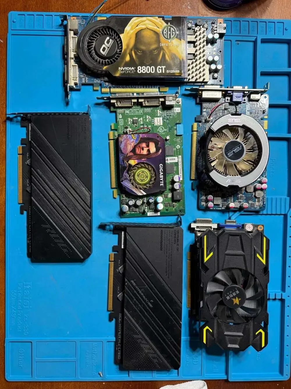 Vintage Graphics Card Lot untested.